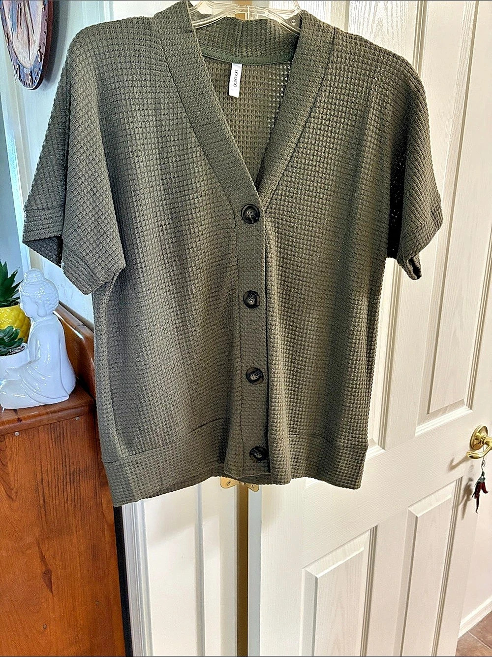Dokotroo Women's V-Neck Knit Cardigan Green Size Medium